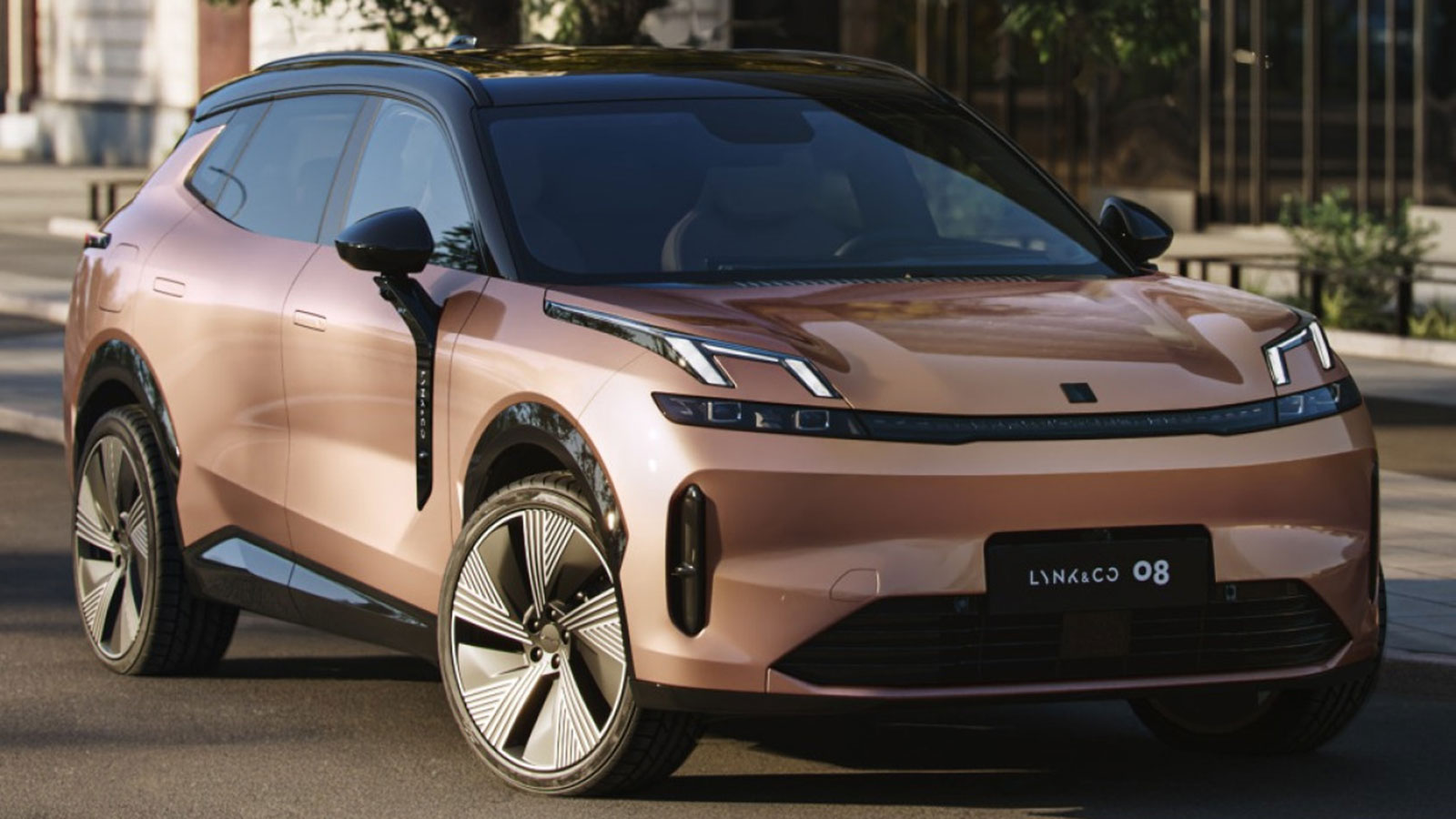 Lynk & Co 08: Πρώτη επαφή με το πολυτελές plug-in υβριδικό SUV